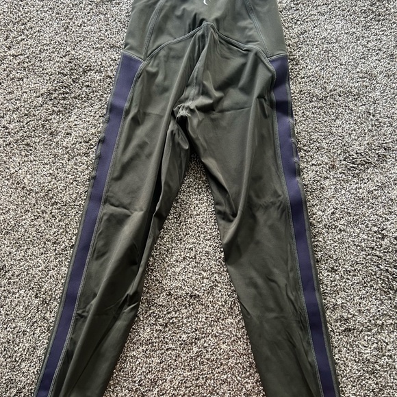 Zyia dark olive mesh luxe 7/8 24 inch leggings - Picture 2 of 4